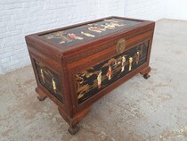 Chinese Style Trunk