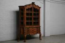 Vitrine (Display Cabinet) Chippendale Holland Walnut 1900