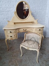 Louis XV vanity and chair