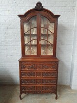 Louis XV Vitrine (Display Cabinet)
