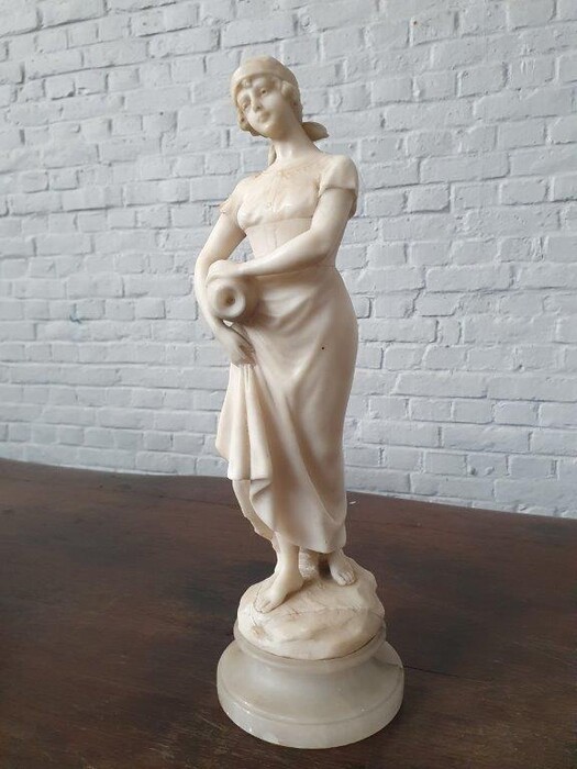 Art Nouveau Figure (Statue)