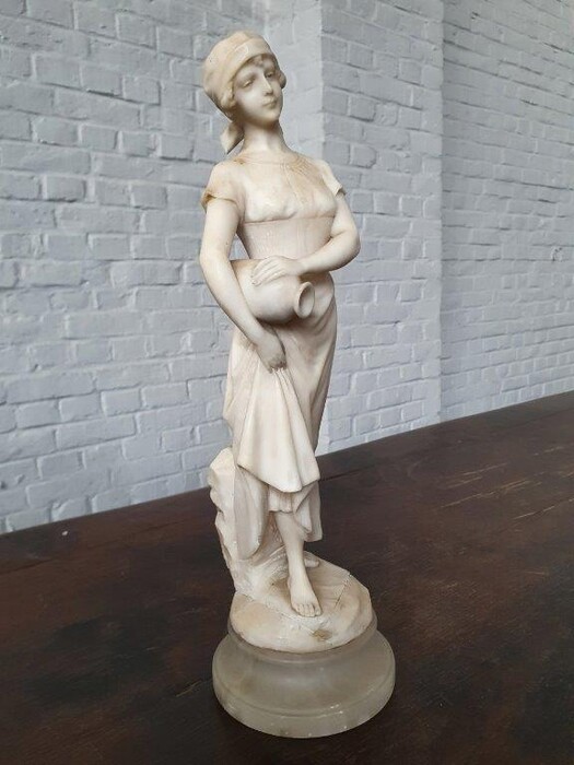 Art Nouveau Figure (Statue)