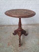 Black forest Sidetable
