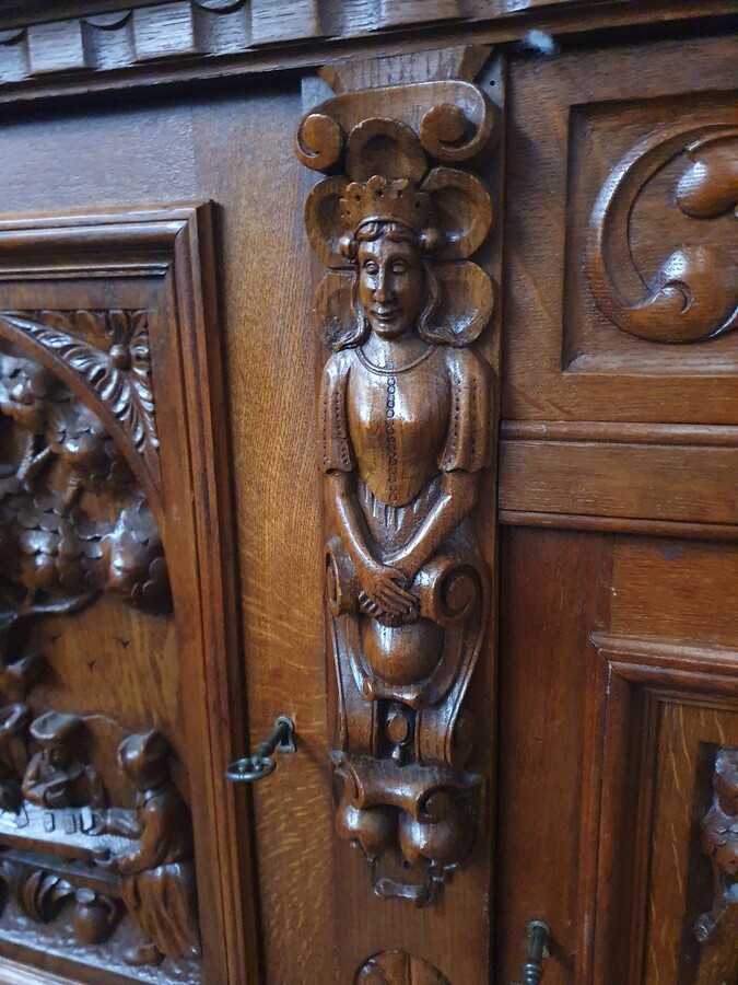 Breughel style Sideboard