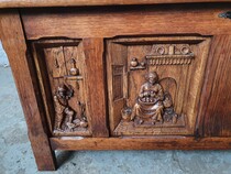 Breughel style Trunk