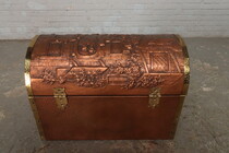 Breughel style Trunk