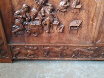 Breughel style Trunk