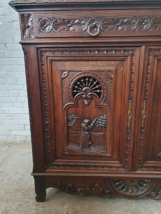 Brittany style Sideboard