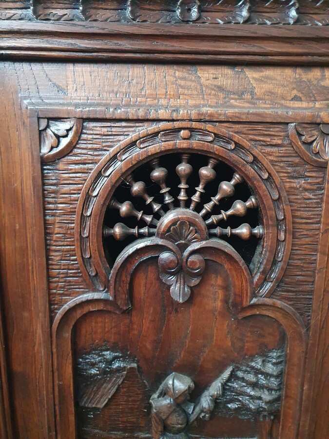 Brittany style Sideboard