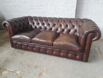 Chesterfield Bench