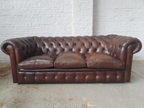 Chesterfield Bench