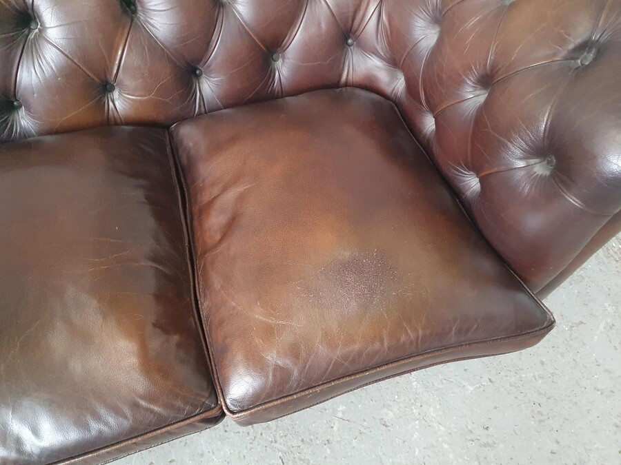 Chesterfield Bench (Sofa)