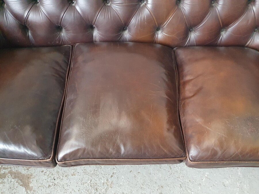 Chesterfield Bench (Sofa)