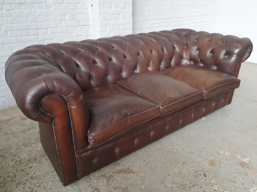 Chesterfield Bench (Sofa)