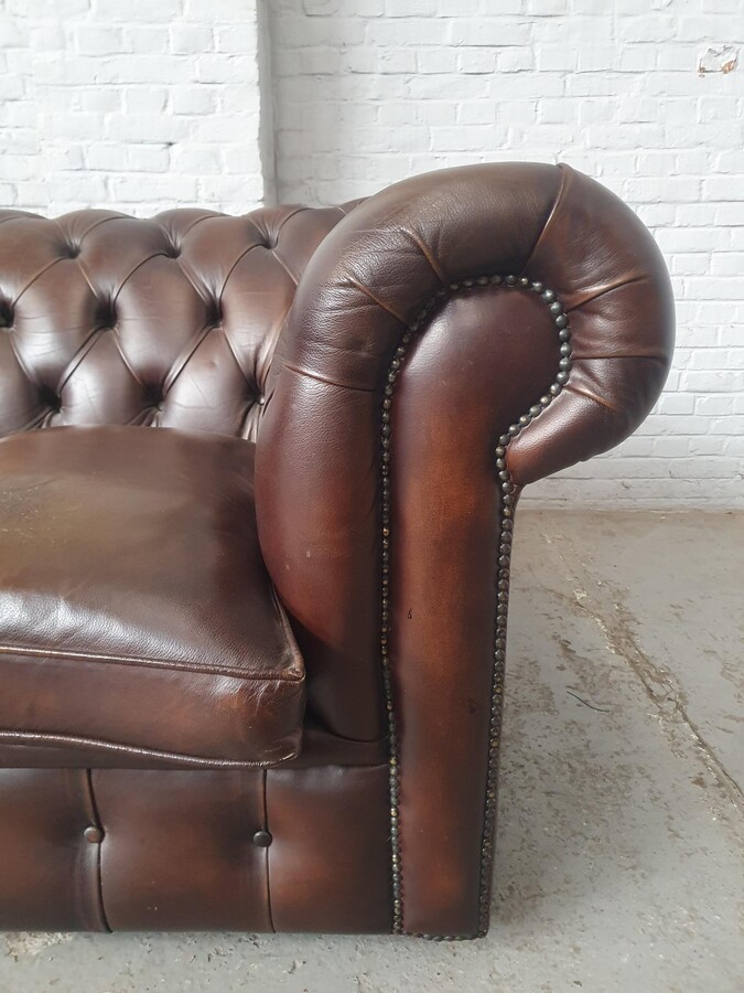 Chesterfield Bench (Sofa)