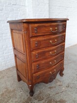 Country French Chest of Drawers