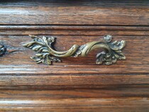 Country French Chest of Drawers