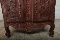 Country French Chest of Drawers