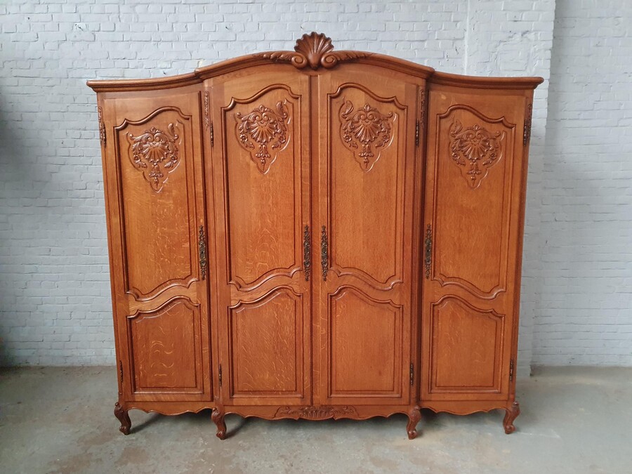 Country French (Louis XV) Armoire