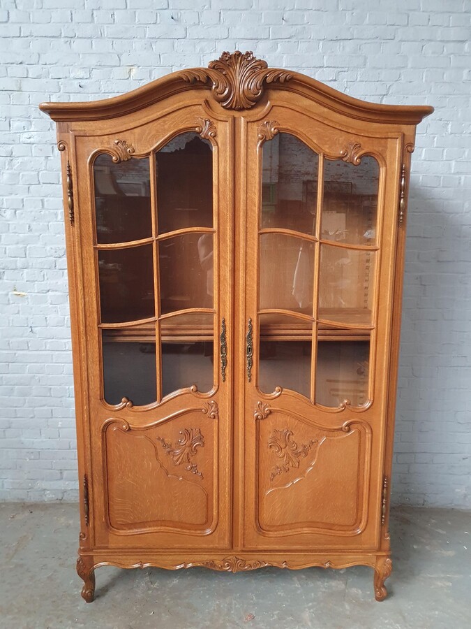 Country French (Louis XV) Bookcase/Vitrine
