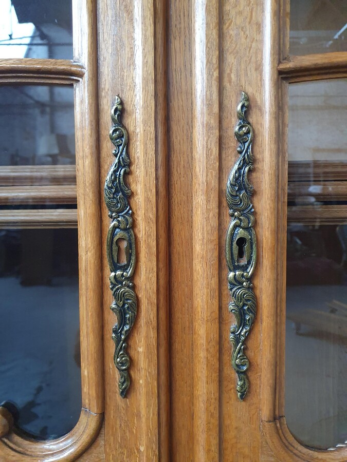 Country French (Louis XV) Bookcase/Vitrine