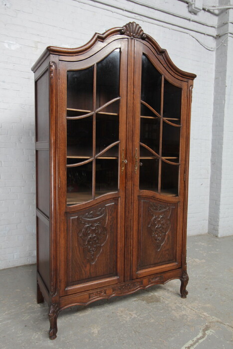 Country French (Louis XV) Bookcase/Vitrine