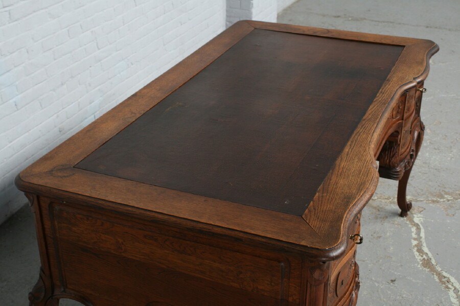 Country French (Louis XV) Desk (writing table)
