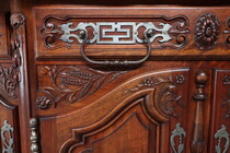 Country French (Louis XV) Vaisselier cabinet