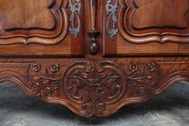 Country French (Louis XV) Vaisselier cabinet