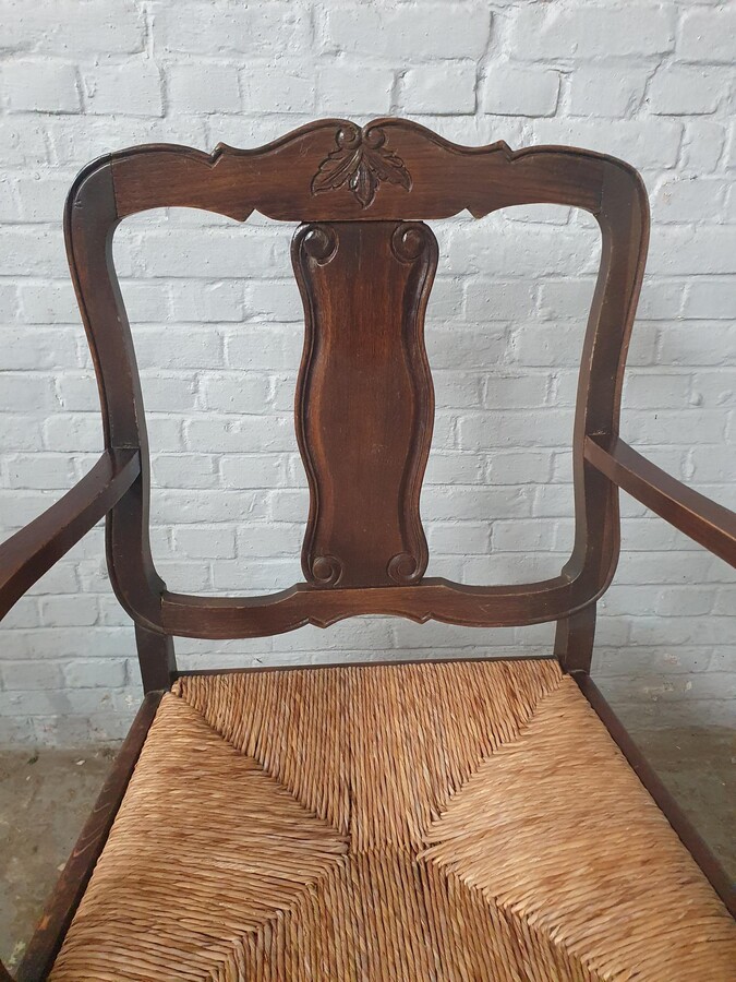 Country French Table +  6 chairs