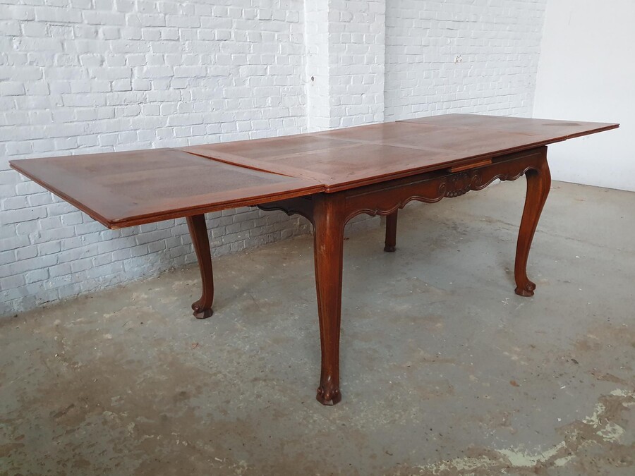 Country French Table +  6 chairs