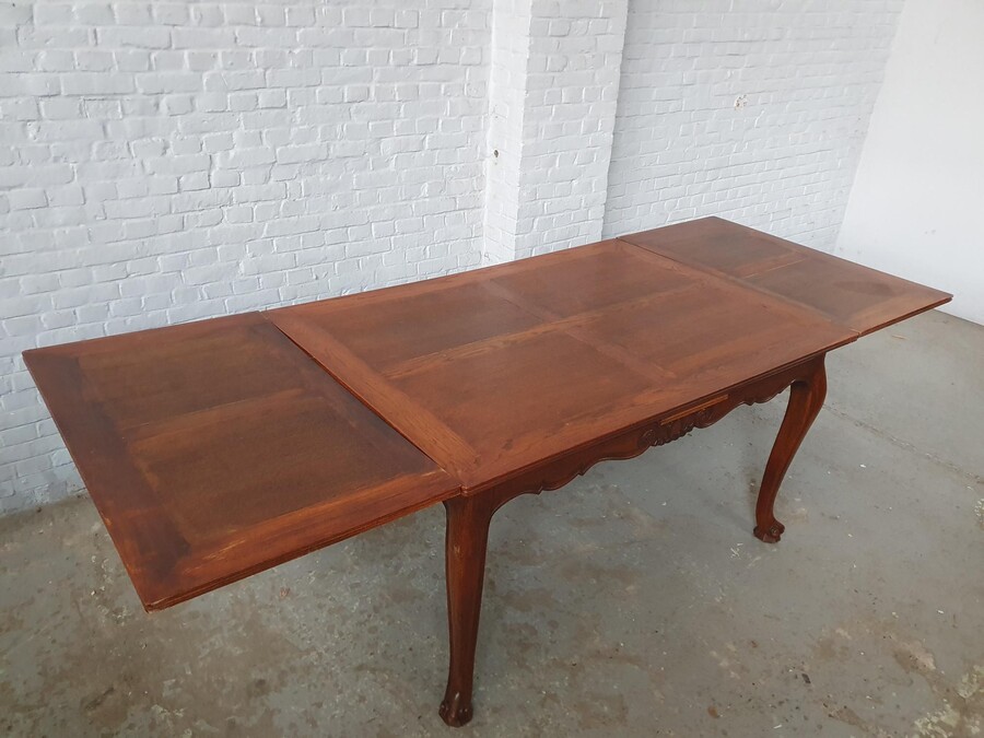 Country French Table +  6 chairs