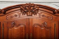 Country French Vaisselier Cabinet