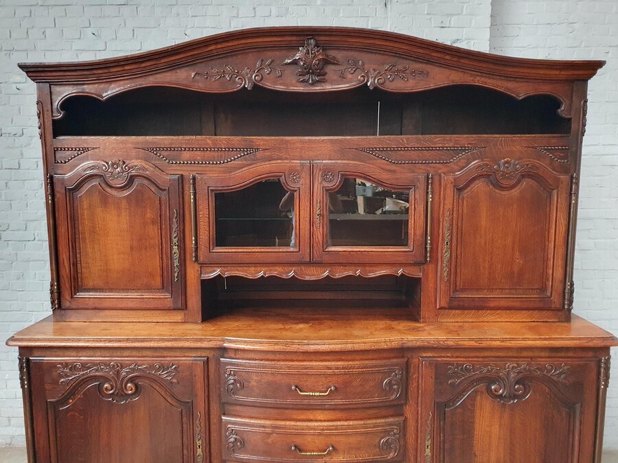 Country French Vaisselier cabinet