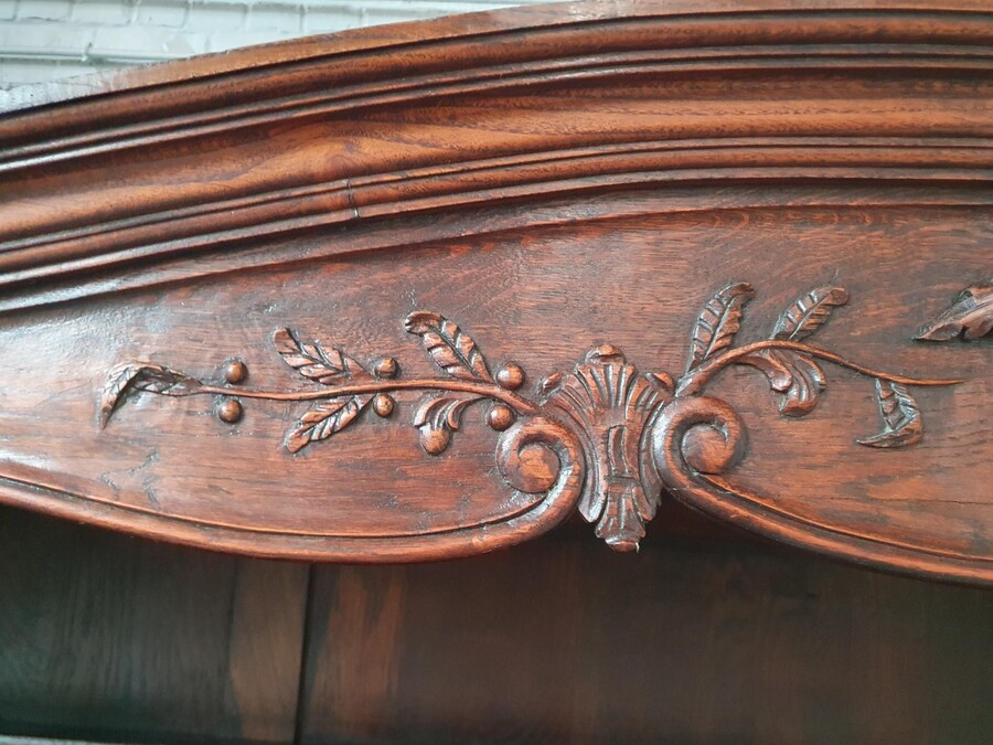 Country French Vaisselier cabinet