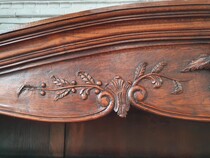 Country French Vaisselier cabinet