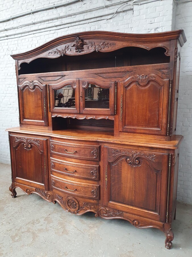 Country French Vaisselier cabinet