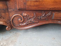 Country French Vaisselier cabinet