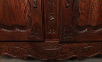 Country French Vaisselier Cabinet