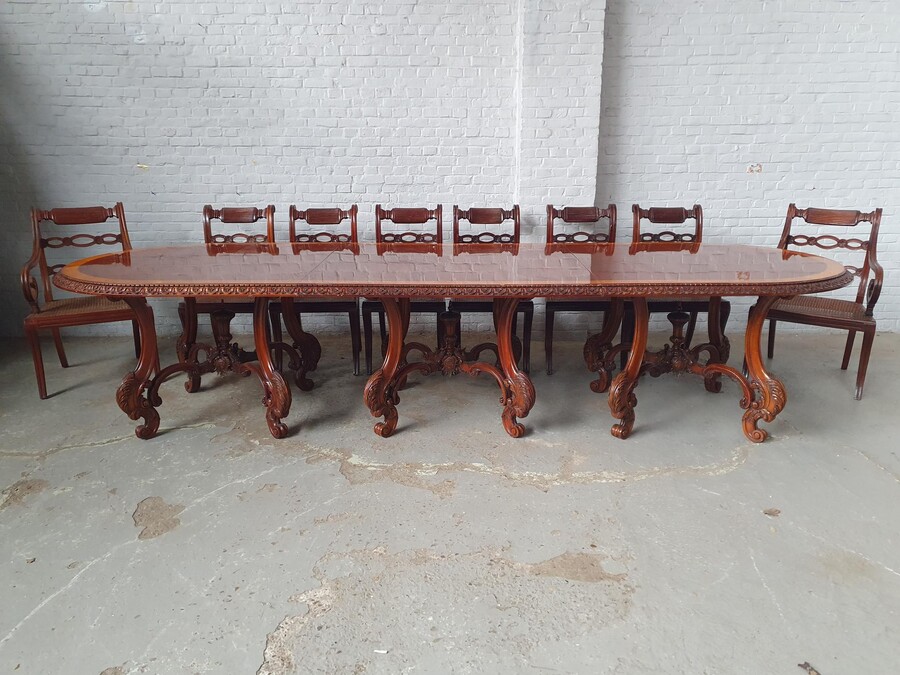 English Large Table + 8 chairs