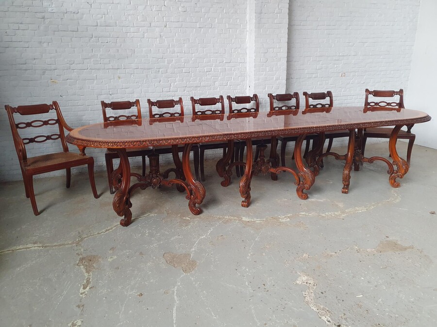 English Large Table + 8 chairs