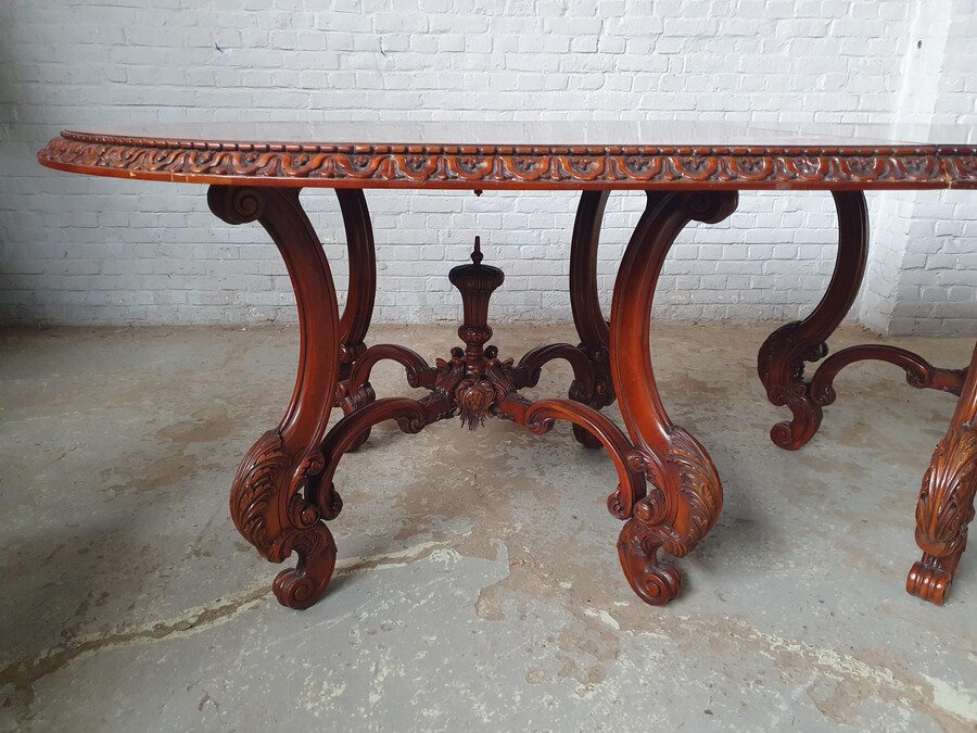 English Large Table + 8 chairs