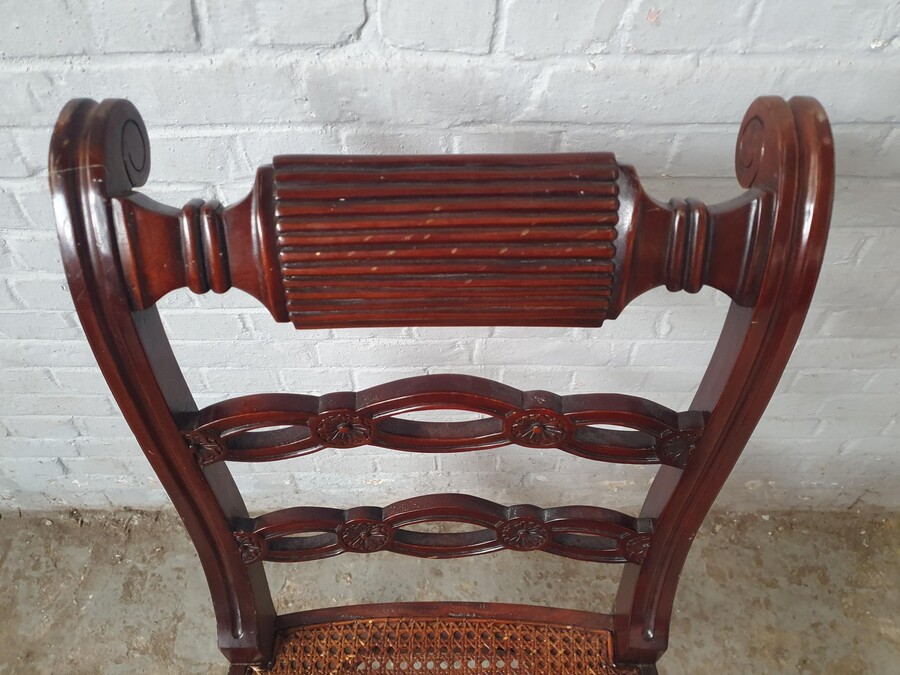 English Large Table + 8 chairs