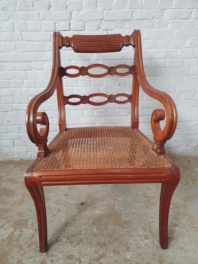 English Large Table + 8 chairs