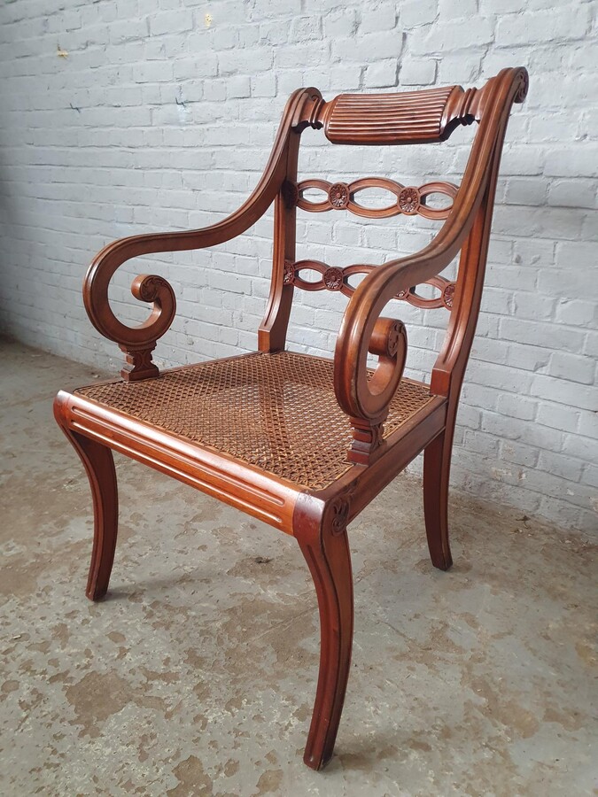 English Large Table + 8 chairs