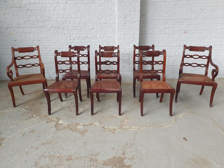 English Large Table + 8 chairs