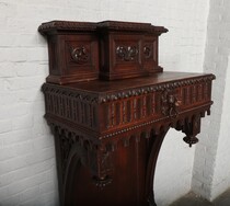 Gothic Console