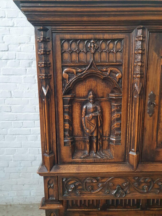 Gothic Credance cabinet