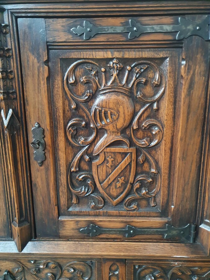 Gothic Credance cabinet