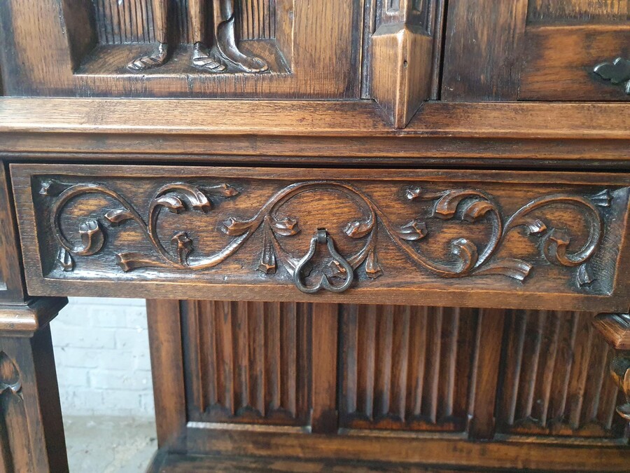 Gothic Credance cabinet